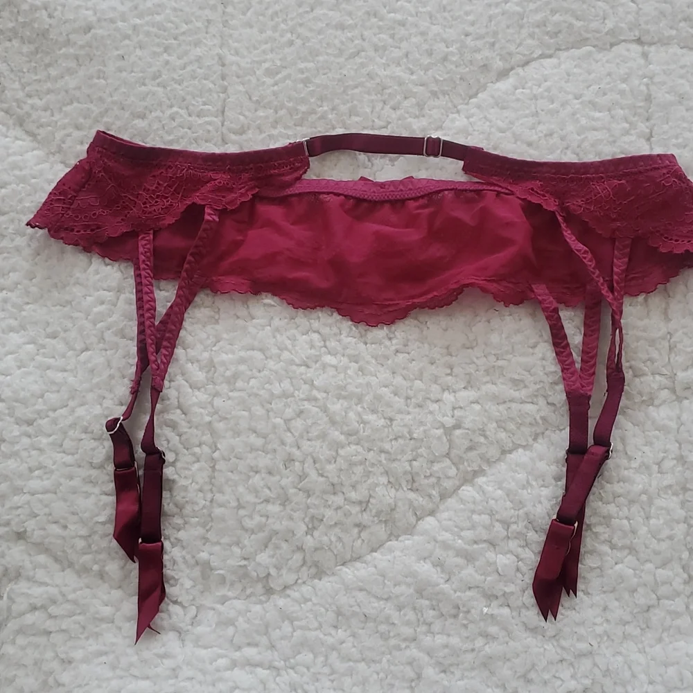 Victoria's Secret Purple/Fushia Garter Belt Bundle - Picture 4 of 17